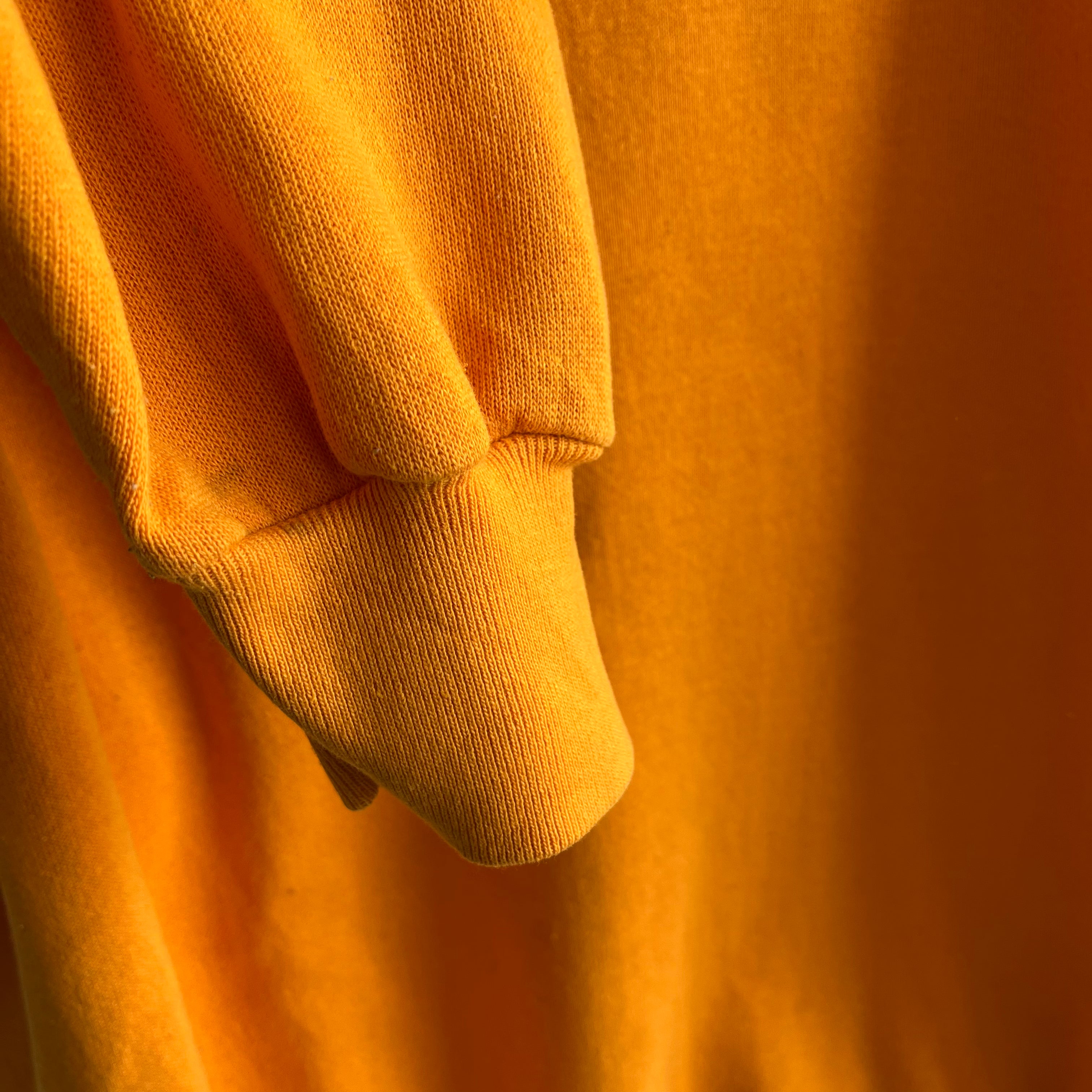 Raglan teinté Marigold des années 1980 (pas orange) par Tultex