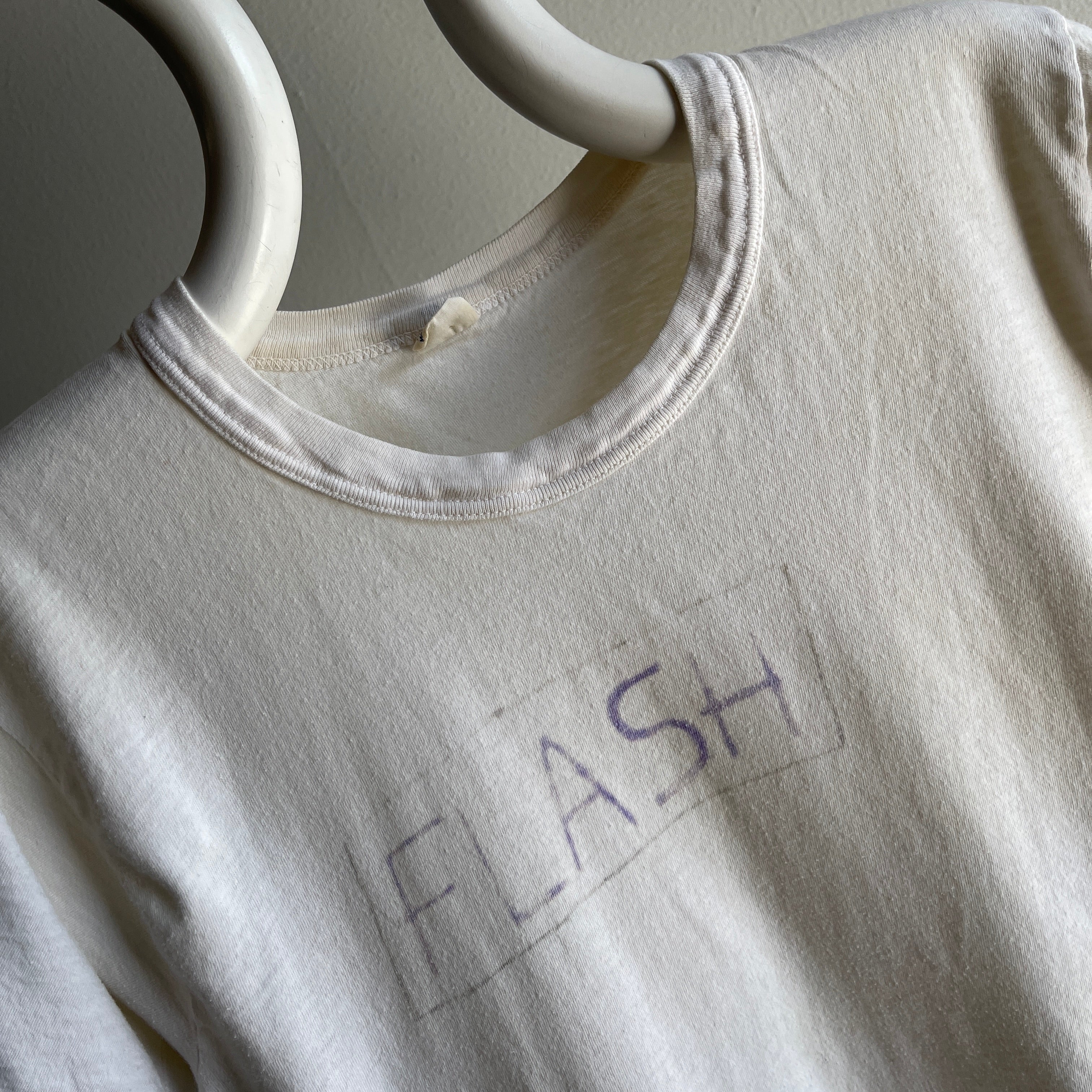 T-shirt Sharpie d'écriture manuscrite pour enfants des années 1970