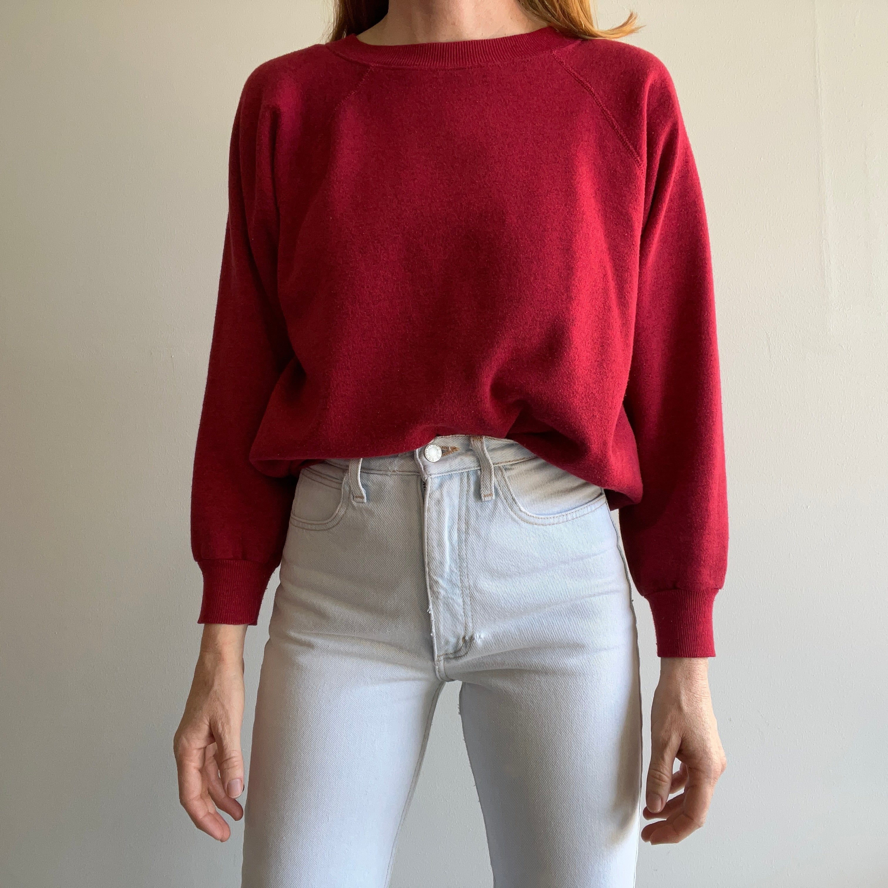 1990s Blank Heather Red Raglan Sweatshirt par Hanes Her Way