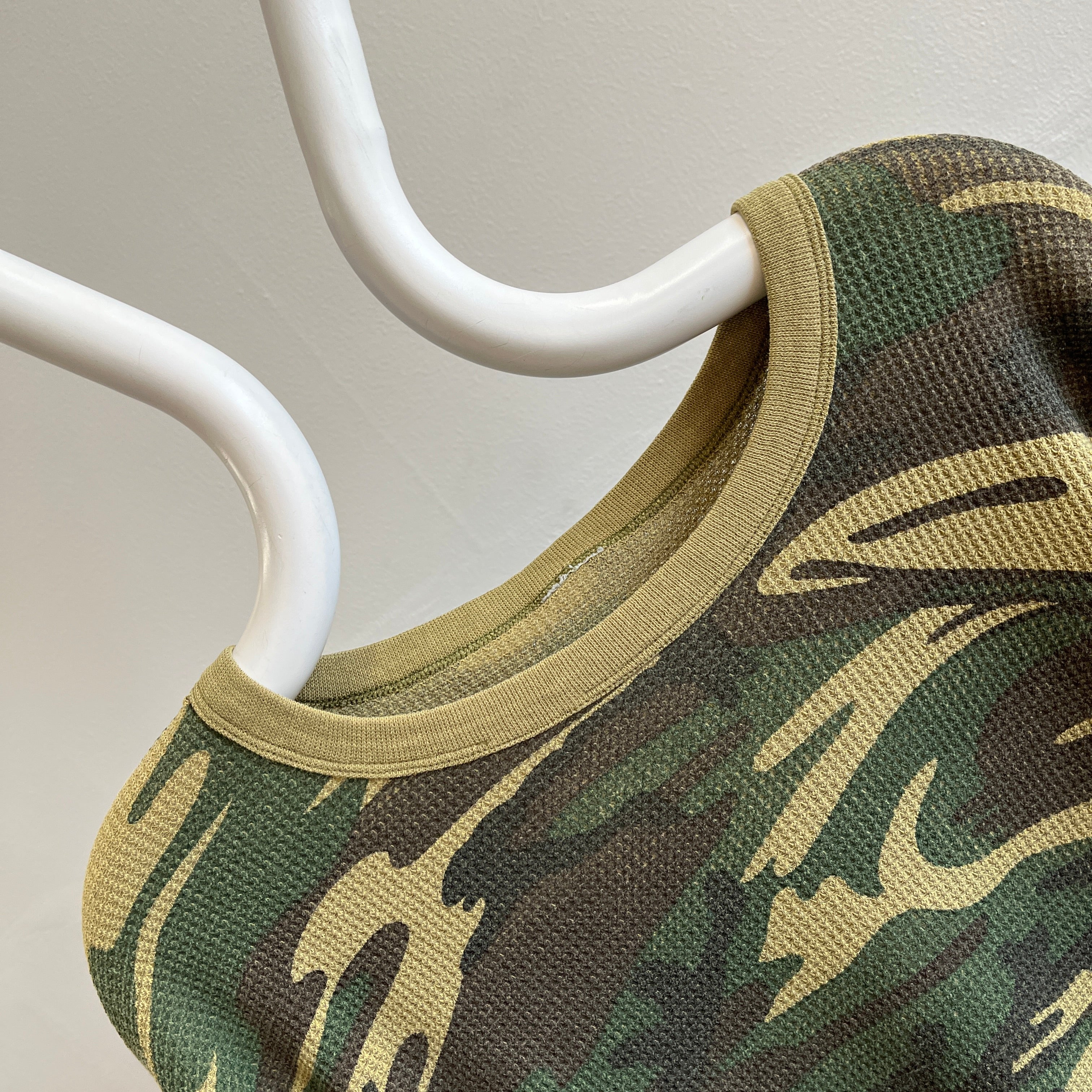 1980s XL Long Camo Thermal Shirt