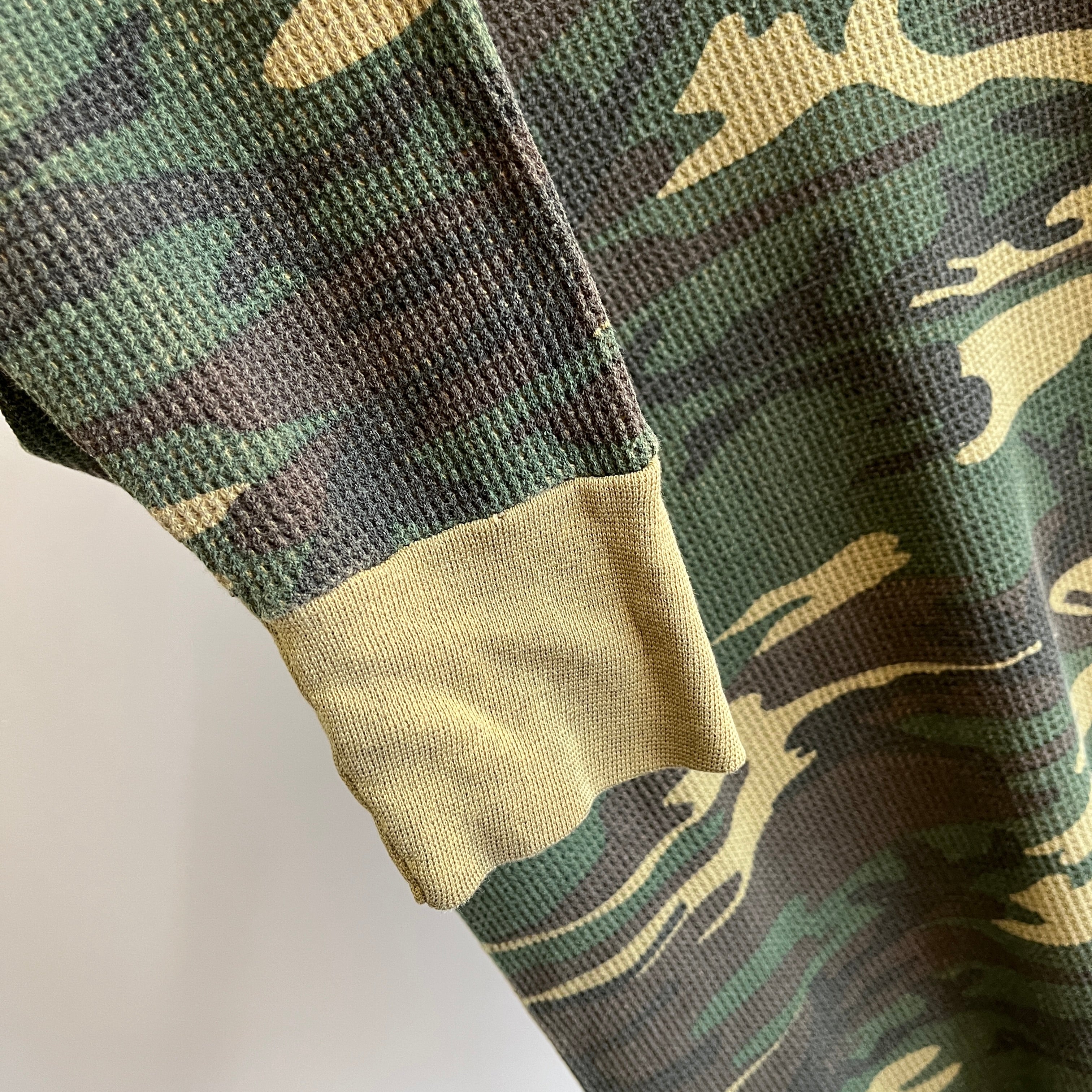 1980s XL Long Camo Thermal Shirt