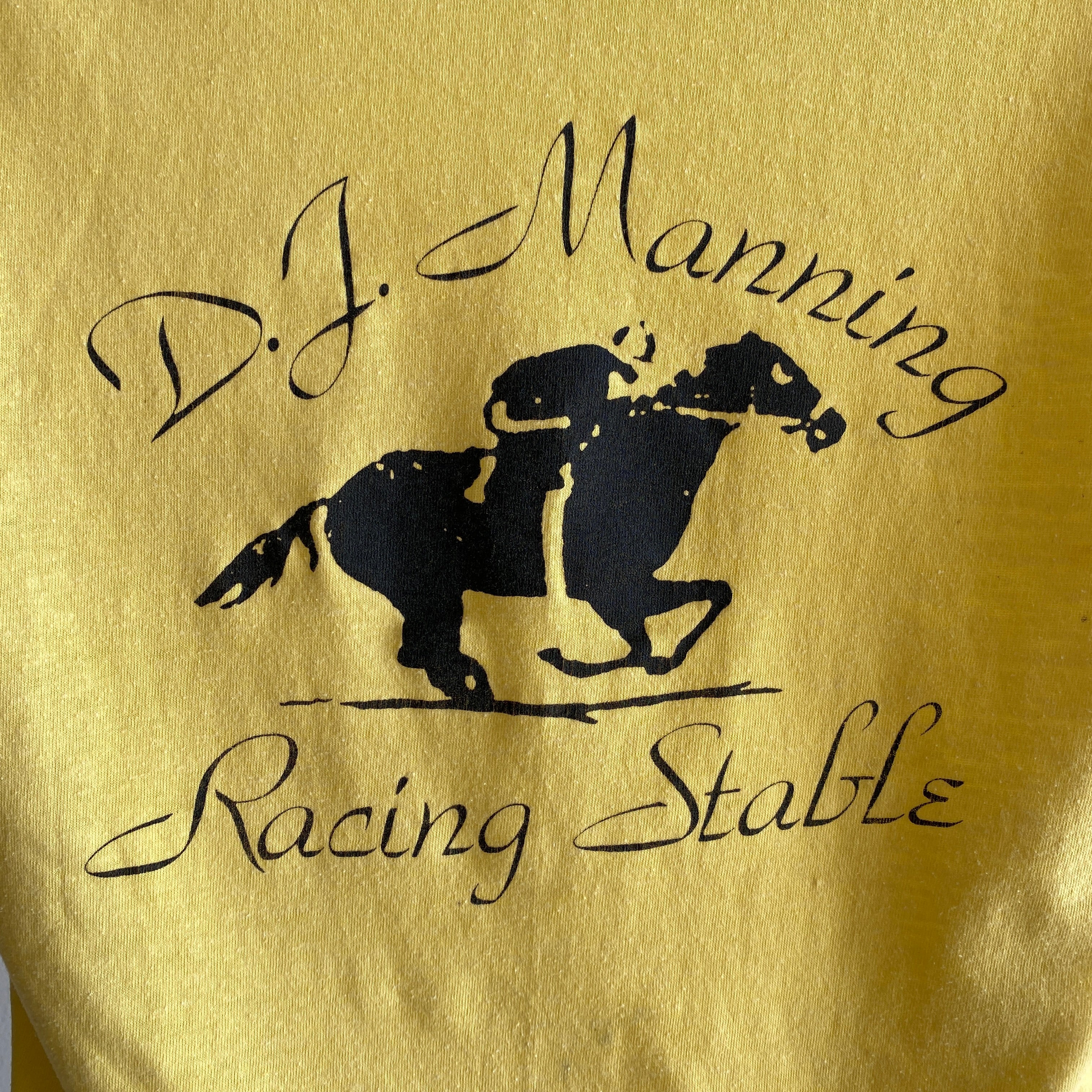 Années 1970 DJ Manning Racing Stable Backside T-shirt graphique