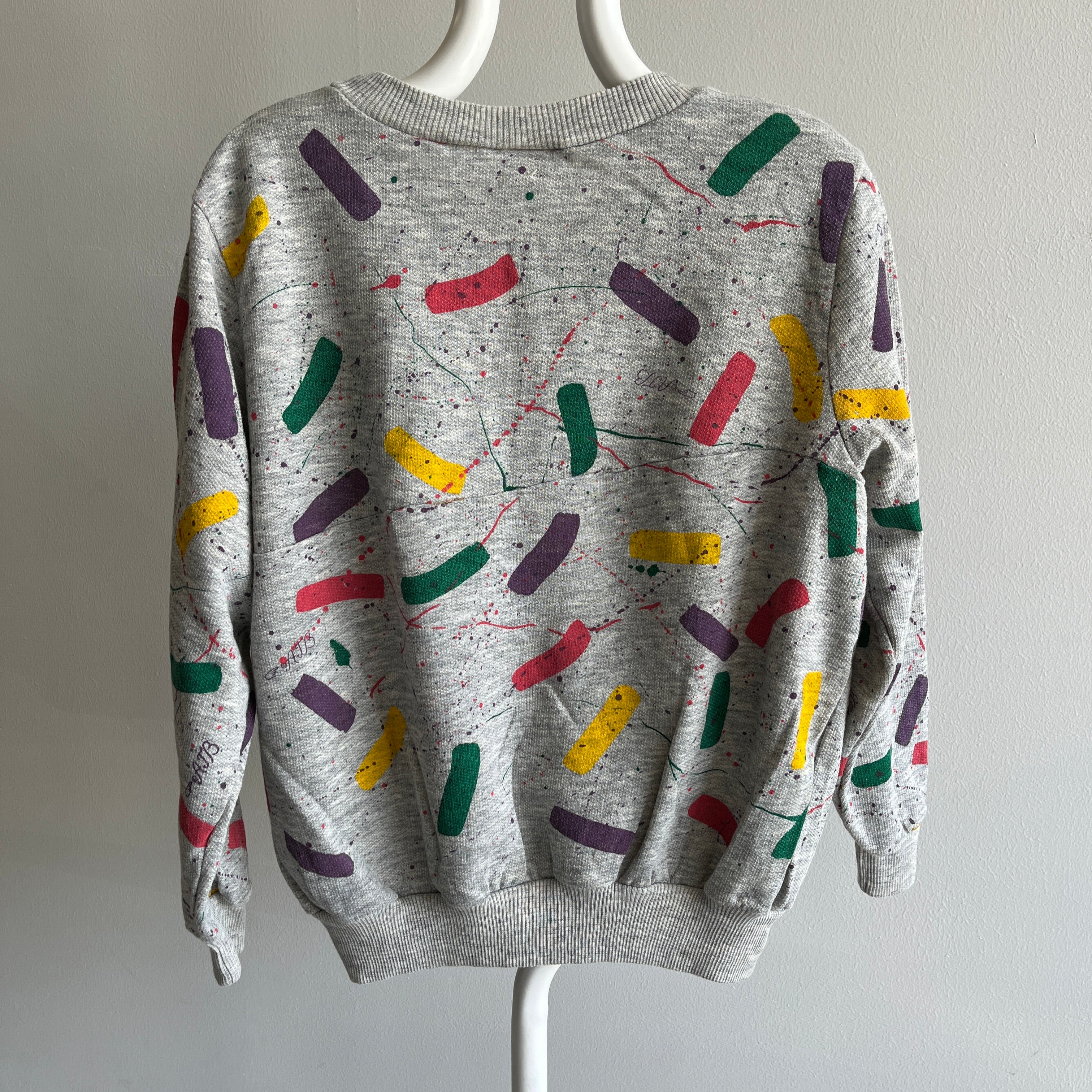 1980s Graphic Sweatshirt - Very Very Eighties!!