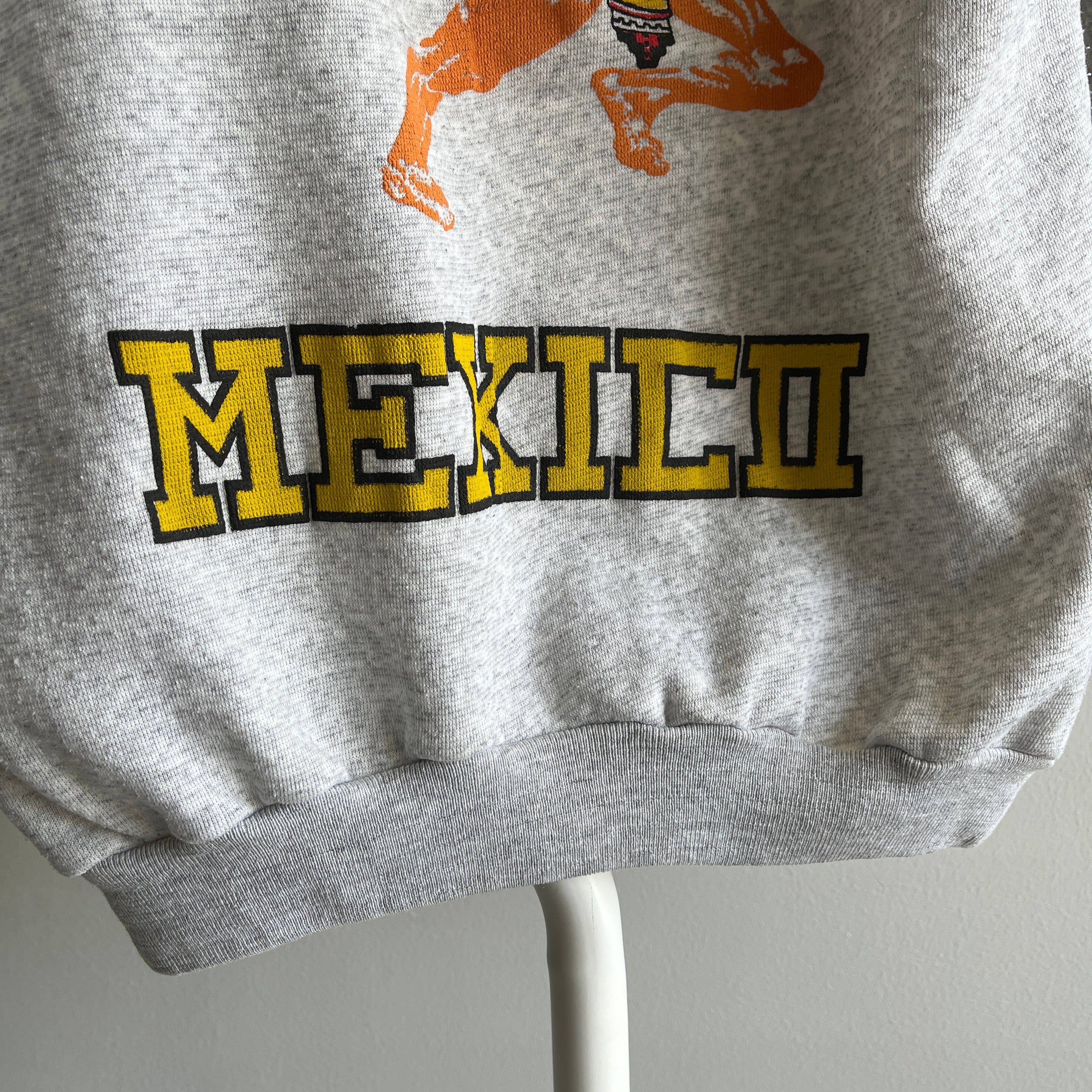 1980/90s Tijuana, Mexico Tourist Backside Sweatshirt - Very Cool
