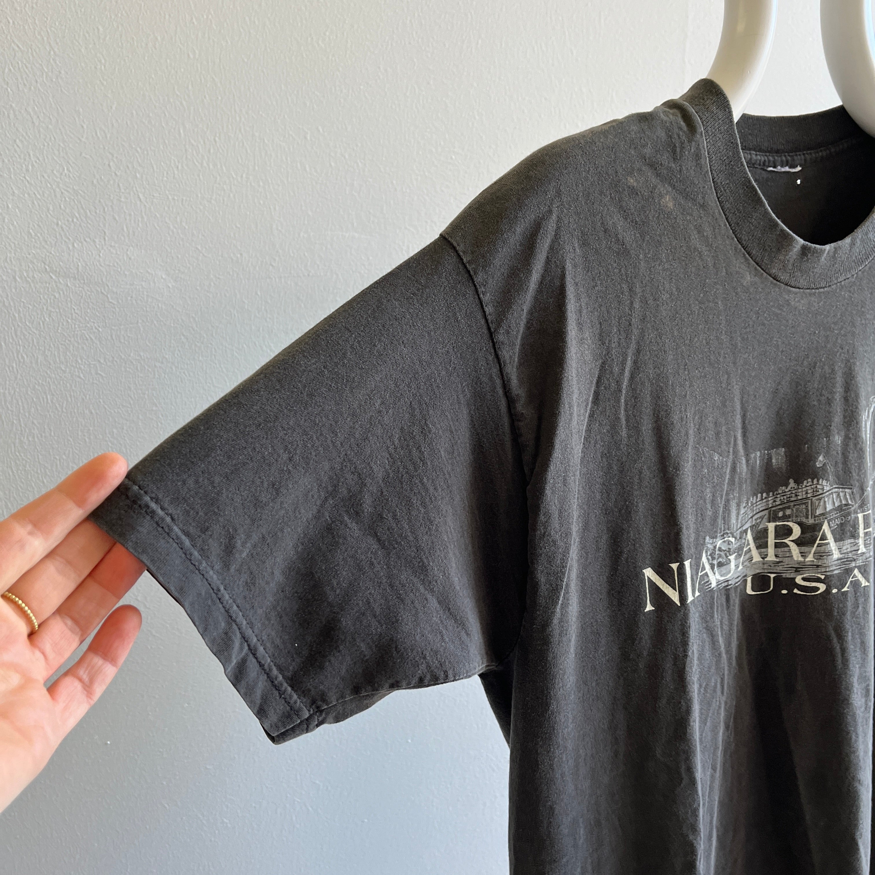 T-shirt touristique graphique des chutes du Niagara des années 1990
