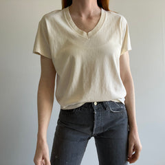 1980s Aged Ecru Cotton V-Neck T-Shirt - WOW