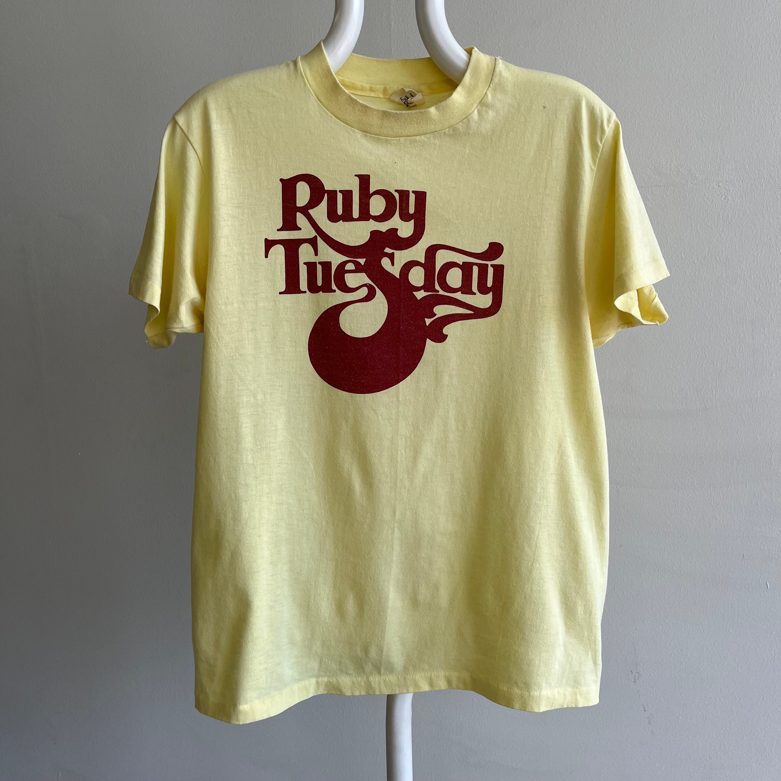 T-shirt Ruby Tuesdays des années 1970 (Découvrez cette étiquette Hanes vintage !)