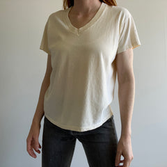 1980s Aged Ecru Cotton V-Neck T-Shirt - WOW