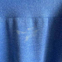 Sweat-shirt bleu vierge de vêtements de sport athlétiques des années 1970 inhabituel (et Rad)