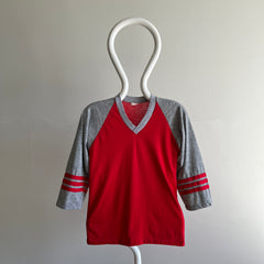 1970s V-Neck Baseball Triple Stripe 3/4 Sleeve T-Shirt