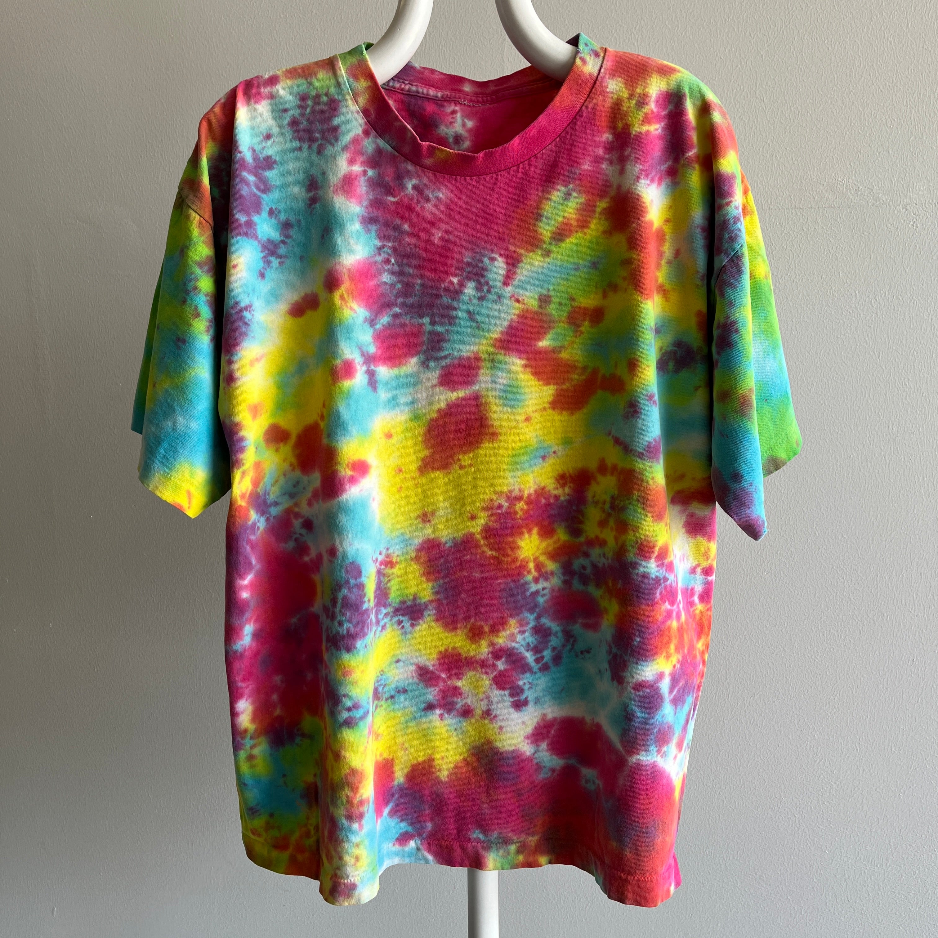 DIY en coton doux des années 1980 ? T-shirt tie-dye