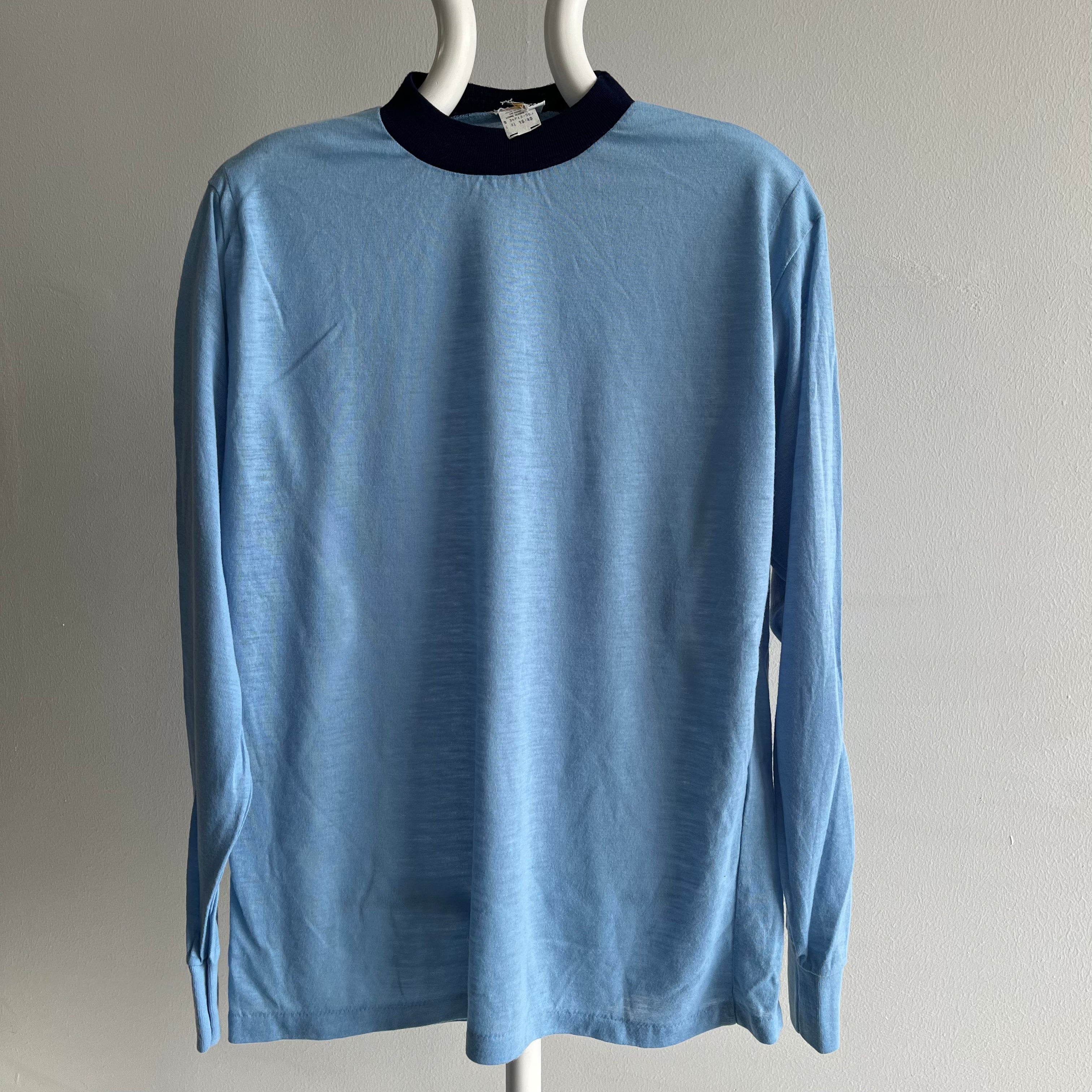 1960s Two Tone Long Sleeve Ultra Soft Never? T-shirt usé