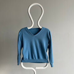 1970s Baby Blue V-Neck Delight