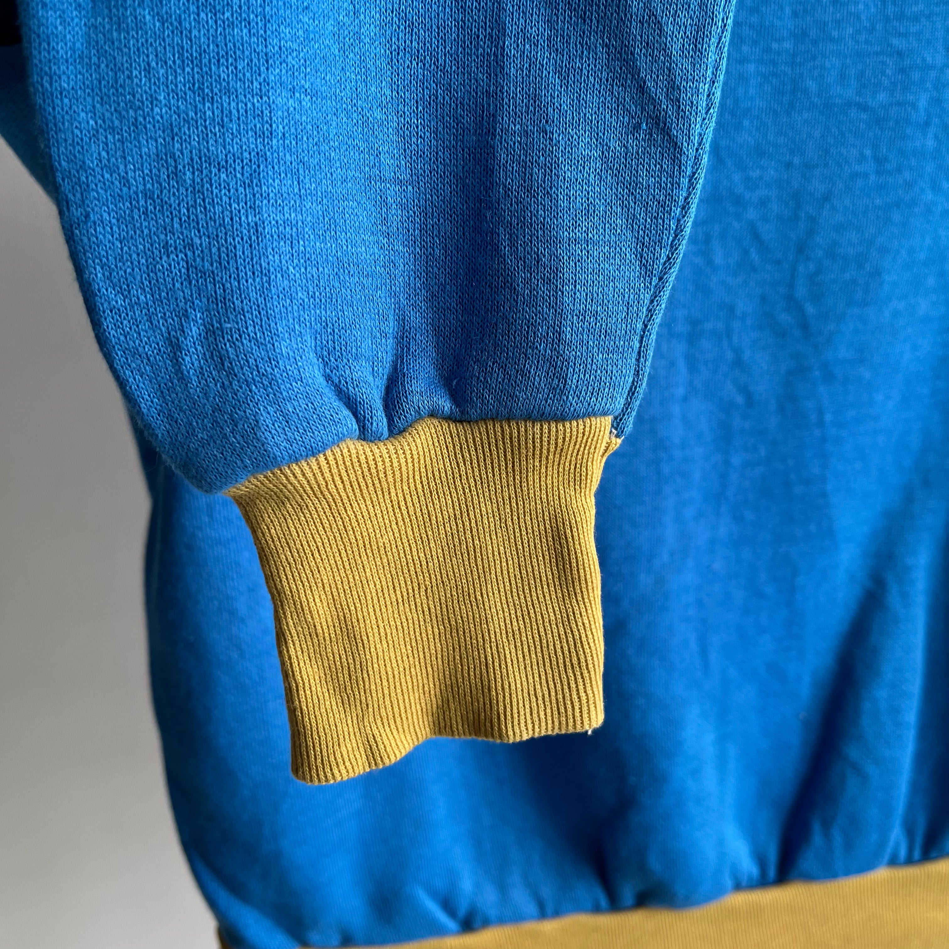 1960/70s Two Tone Mock Neck Sweatshirt - Swoon