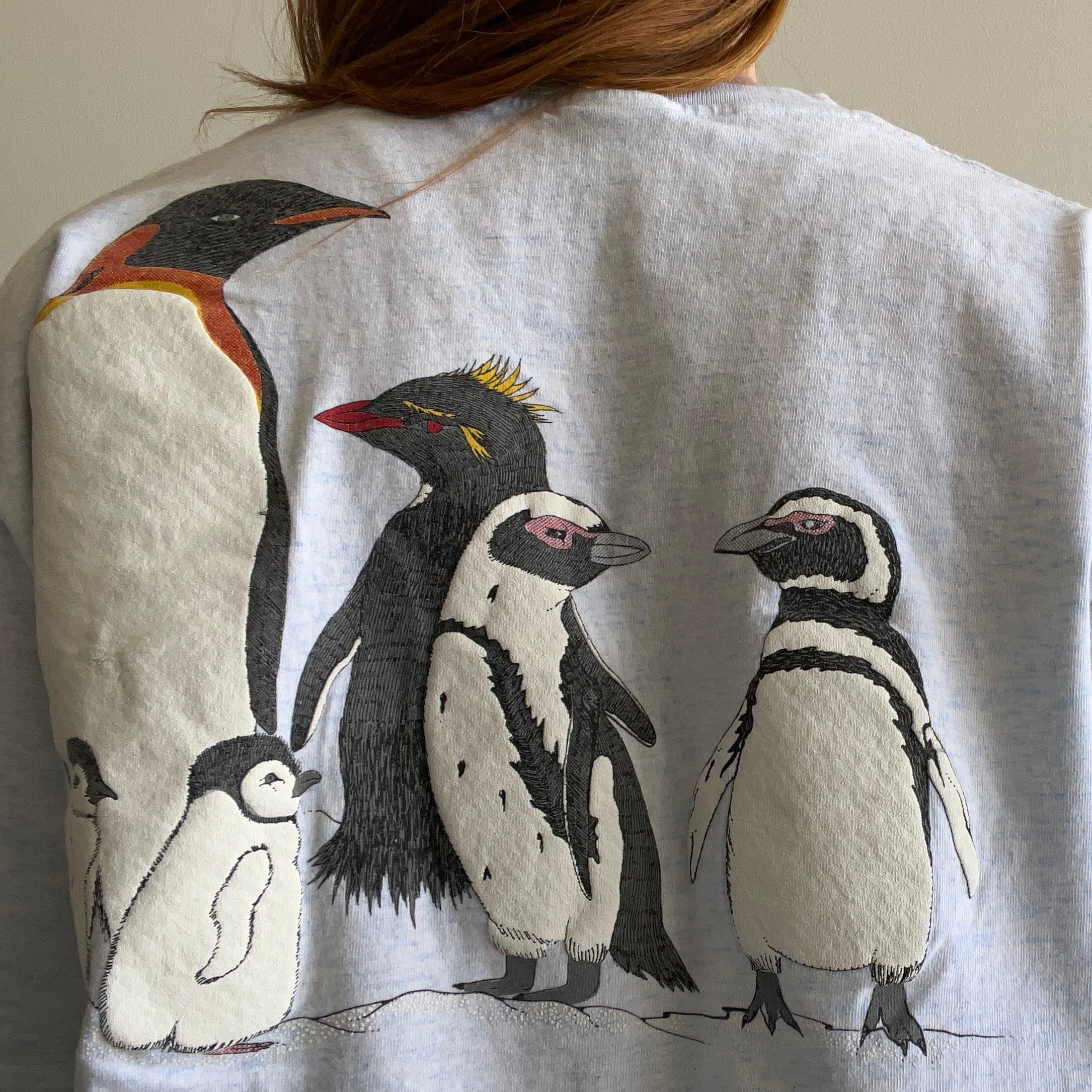 1980s Cal Cru Penguin T-shirt en coton robuste à l'avant et à l'arrière
