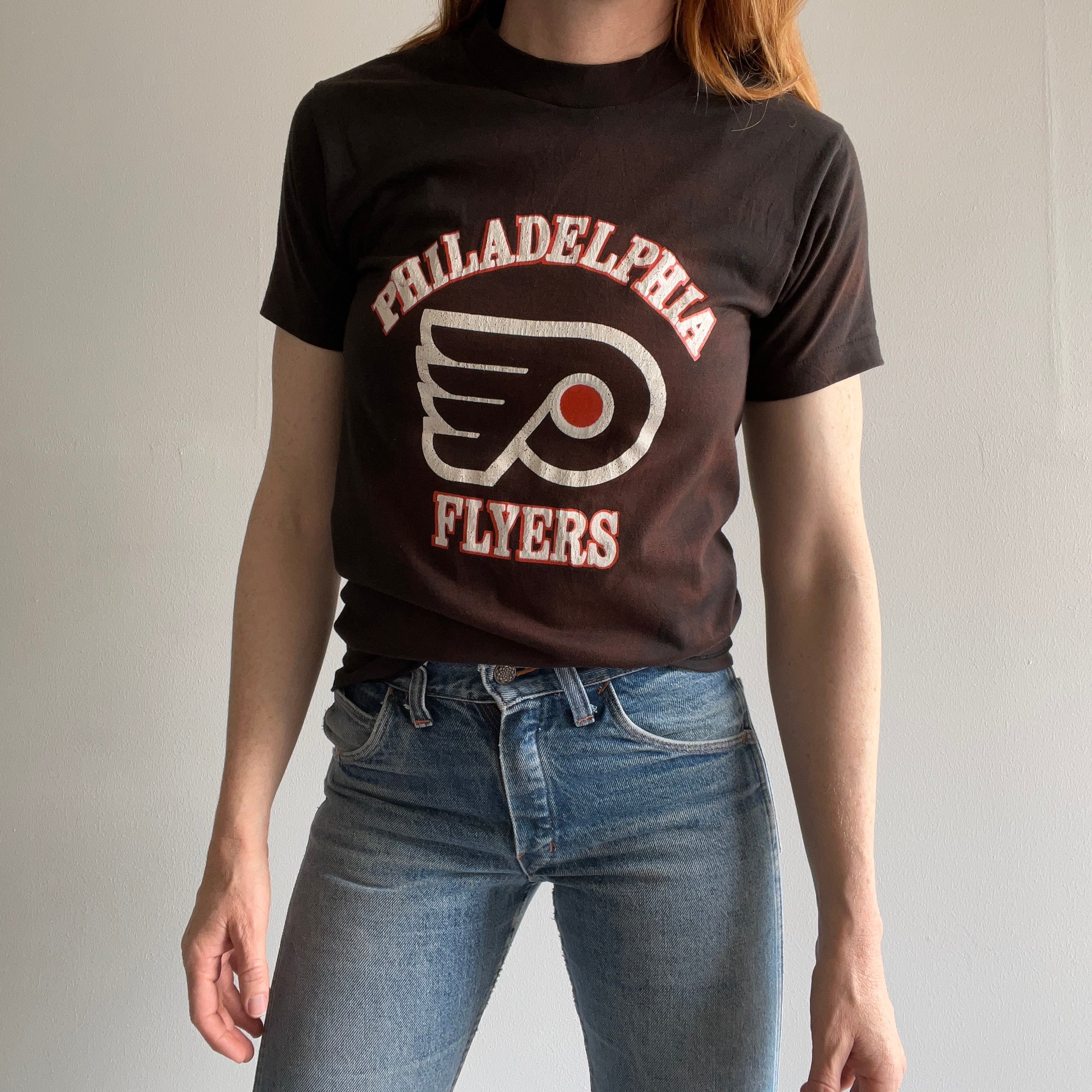 T-shirt délavé par soleil extrême des Flyers de Philadelphie des années 1980