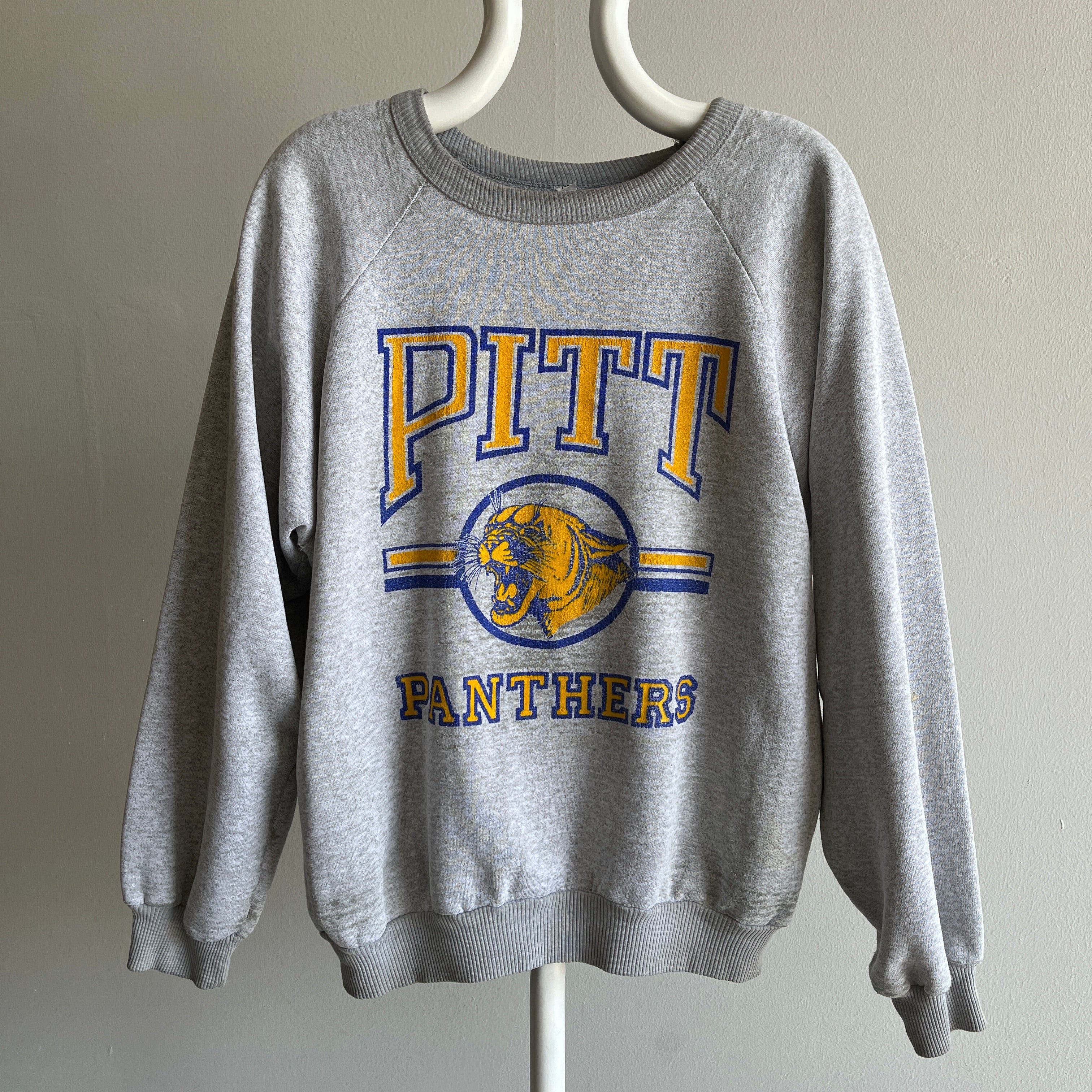 1990/00s Pitt Panthers Thrashed Sweatshirt