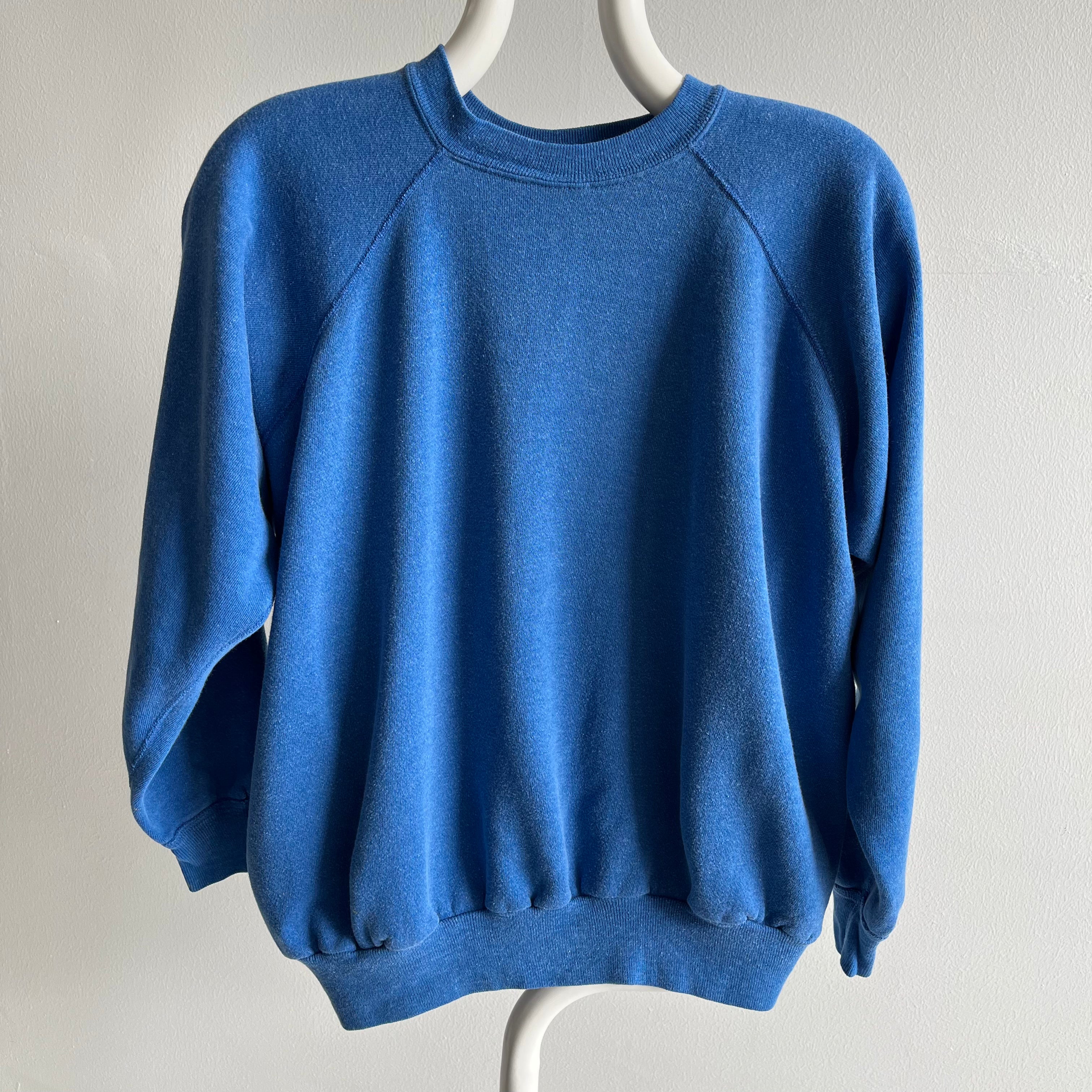 Sweat-shirt bleu vierge parfaitement charmant des années 1980