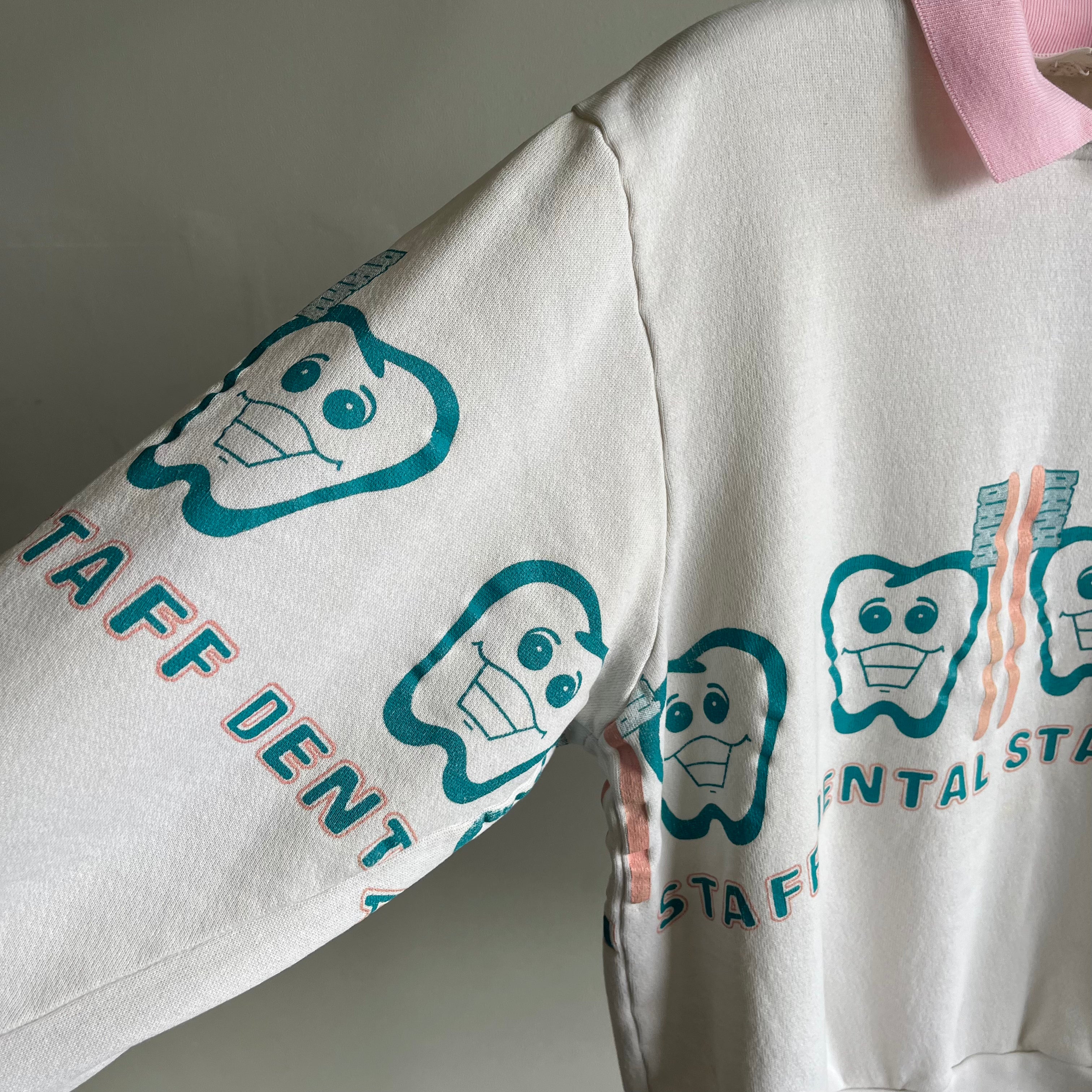 Sweat-shirt à col intégré pour personnel dentaire des années 1980 - WOWZA