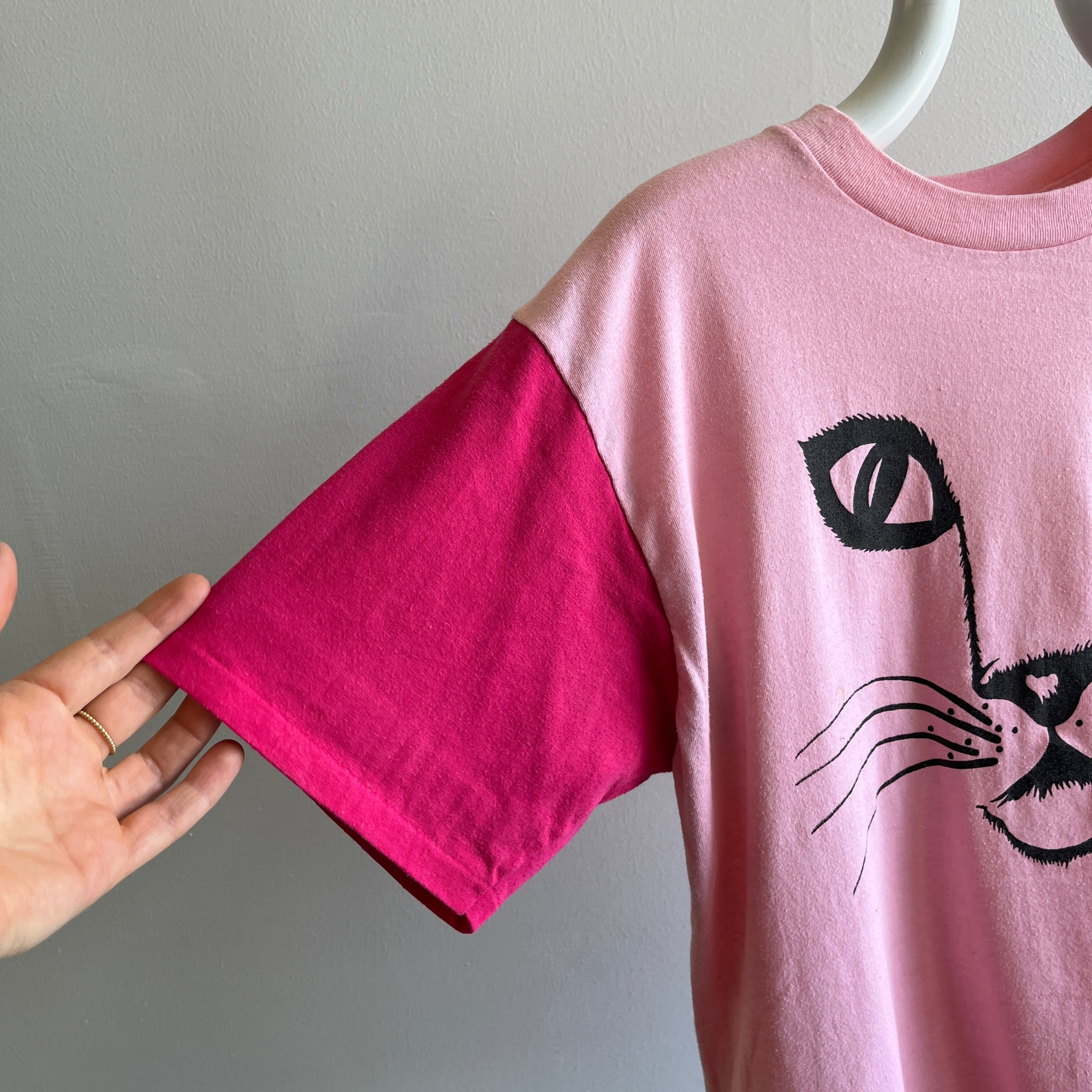 1980s Roll Up Sleeve Cat T-Shirt - Hello!