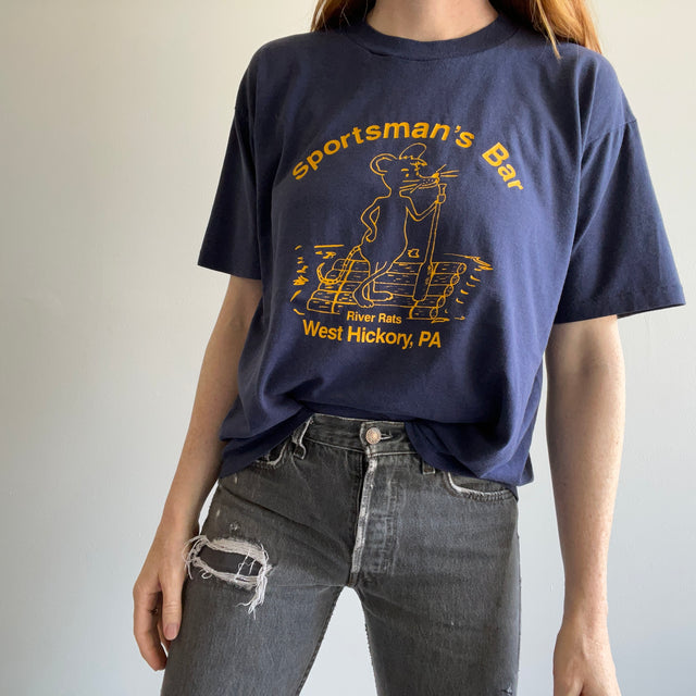 1980's Sportsman's Bar River Rats "Qui donne un cul de rats" T-shirt arrière