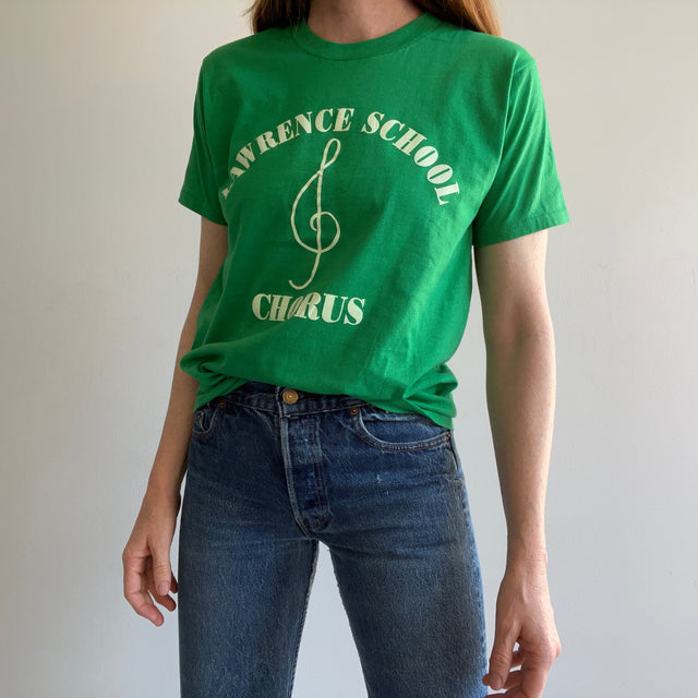 T-shirt Lawrence School Chorus des années 1980 par Screen Stars