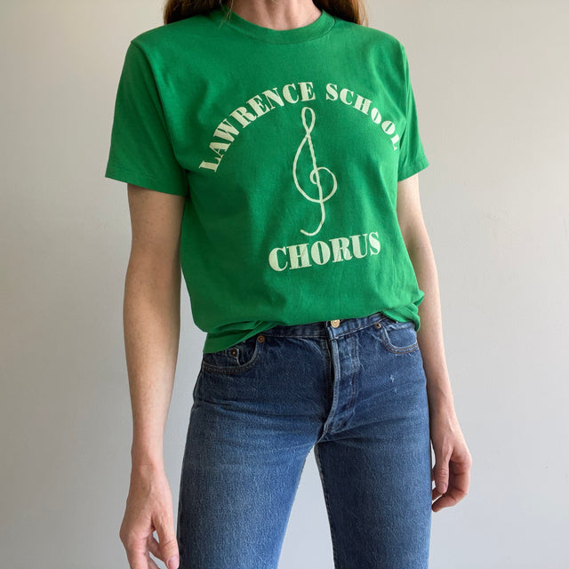 T-shirt Lawrence School Chorus des années 1980 par Screen Stars