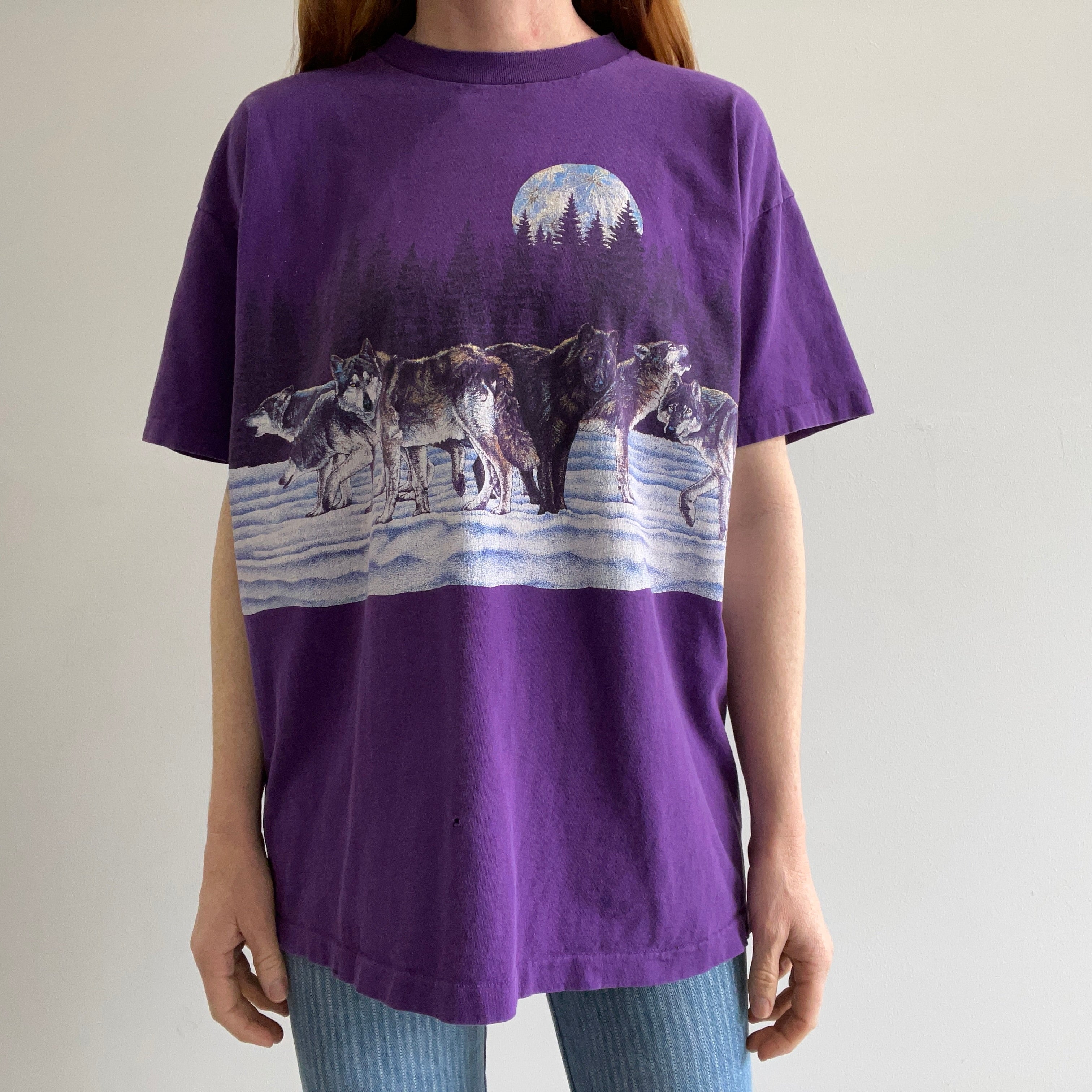 T-shirt loup enveloppant Habitat des années 1980/90 - IYKYK