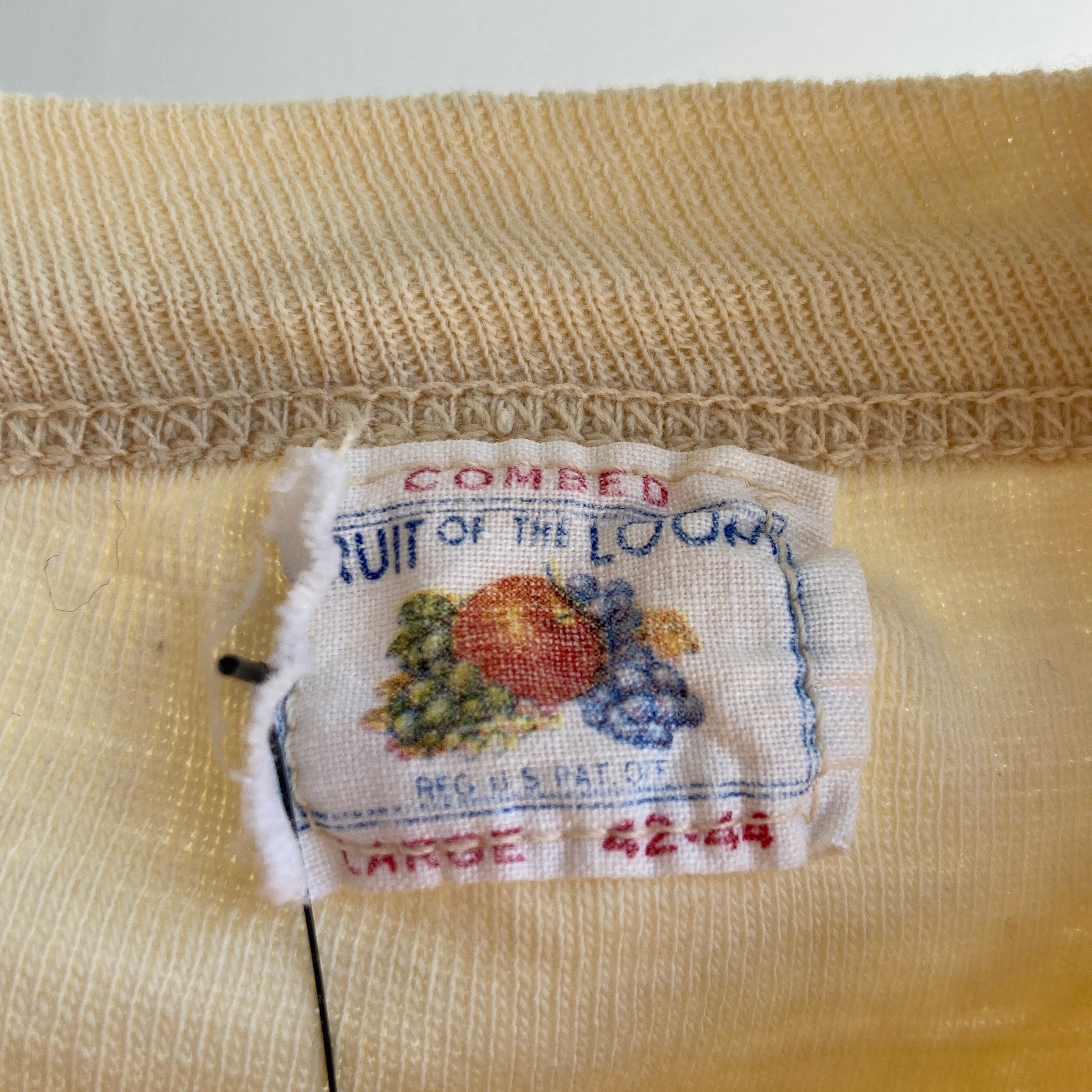T-shirt à col côtelé en coton peigné Fruit of the Loom des années 1950/60