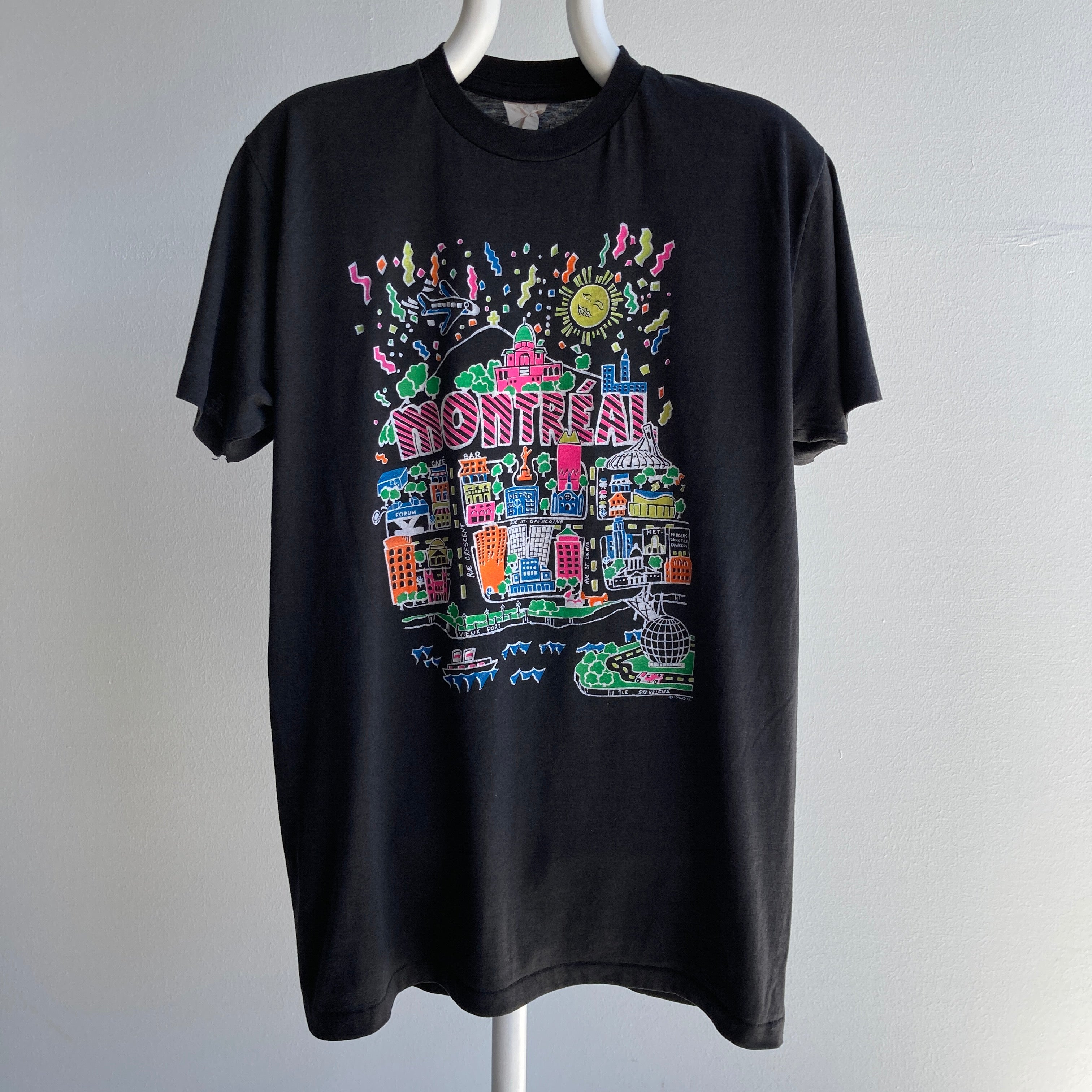 T-shirt touristique Montréal des années 80
