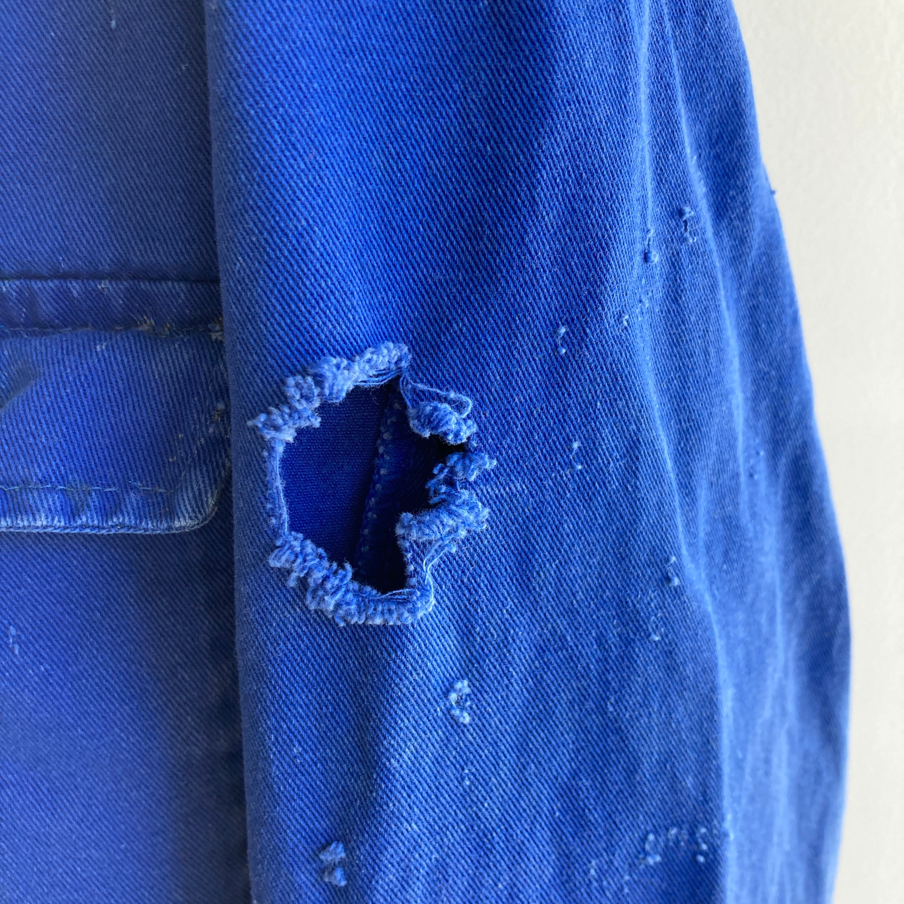 Manteau de corvée de vêtements de travail européens en coton radicalement battu des années 1990