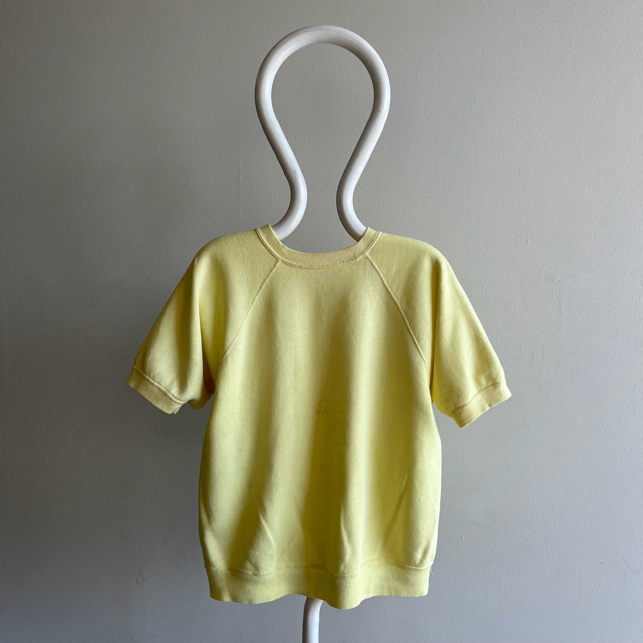 1970s Blank Pale Yellow Warm Up