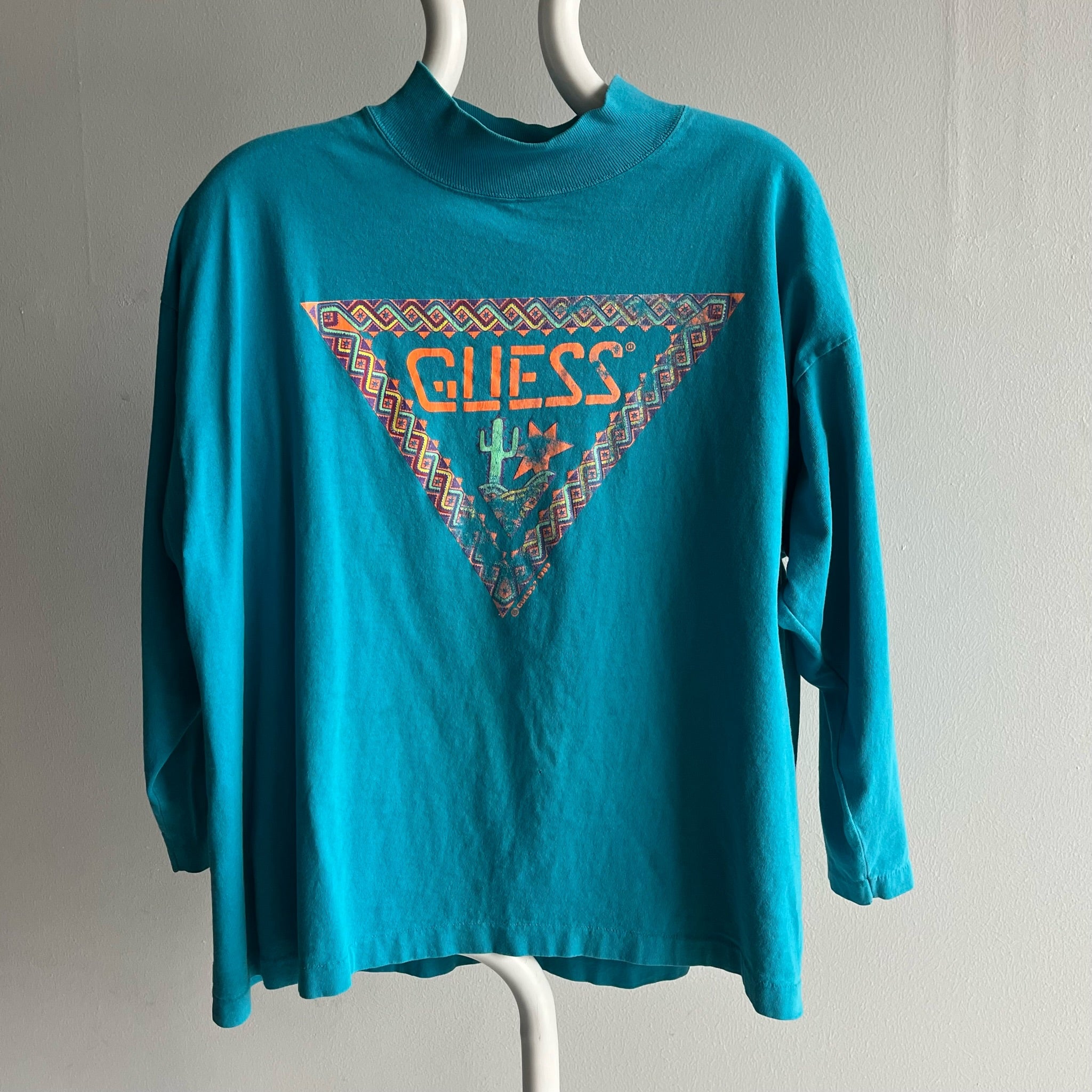 1989 USA Made Guess T-shirt à col cheminée et manches 3/4 - WOW