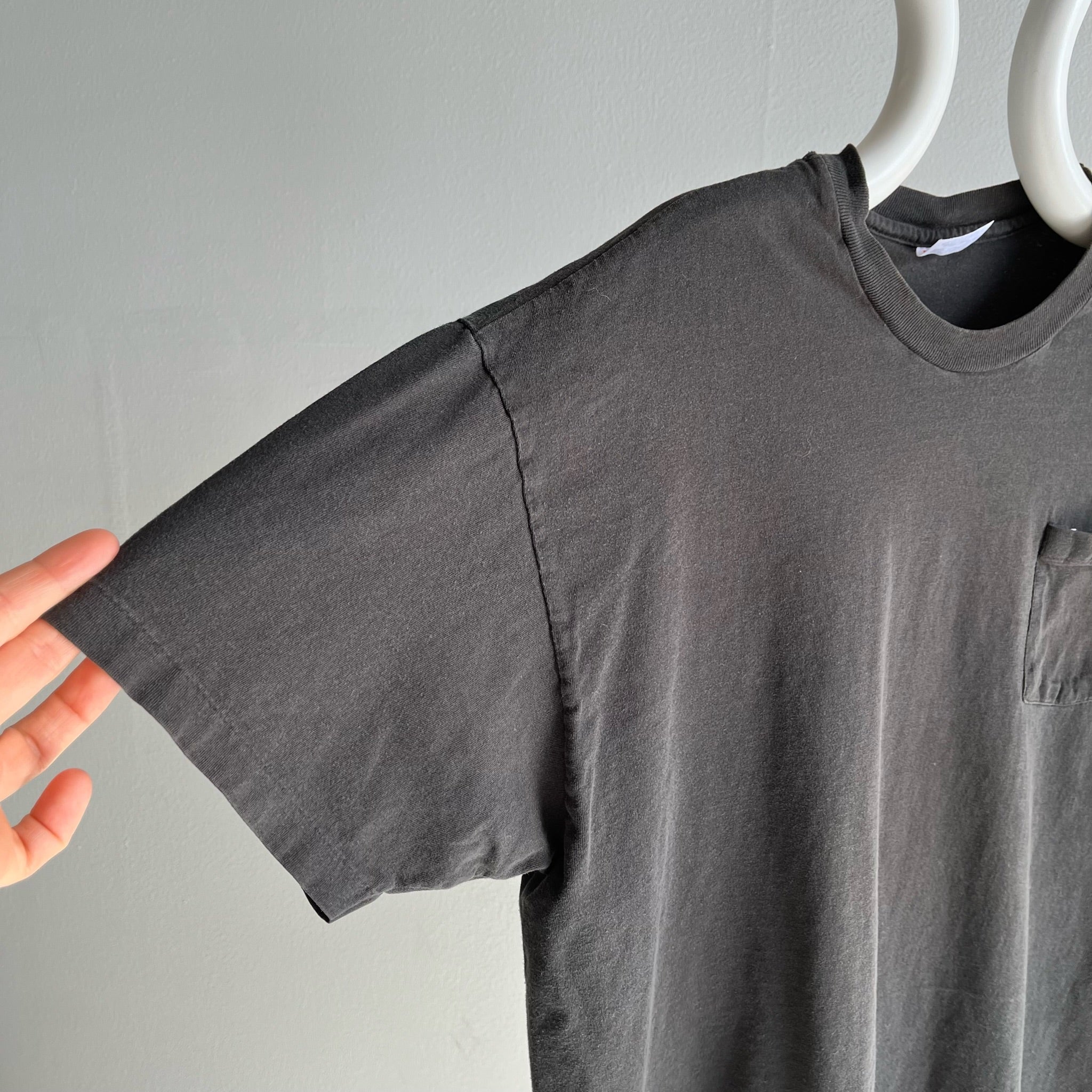 1990/2000s Faded Blank Black Pocket T-Shirt