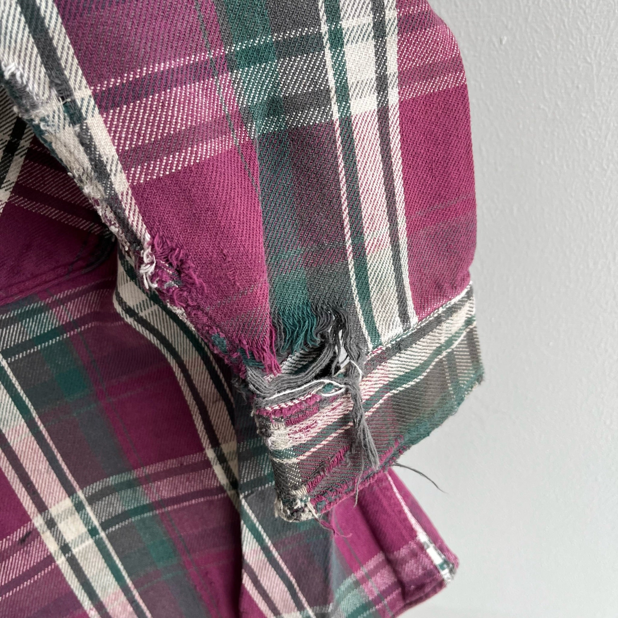 1990s BEAT UP Cotton Flannel by St. John's Bay